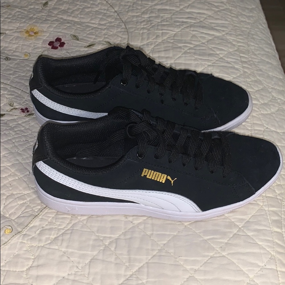 Kids 3.5 Black and white Puma